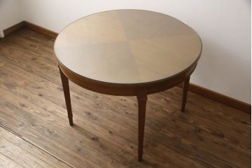 中古　美品　DREXEL HERITAGE(ドレクセルヘリテイジ)　ガラス天板付き!!洗練された佇まいが美しいラウンドテーブル(ダイニングテーブル、2人掛け、4人掛け、2P、4P)(R-062511)