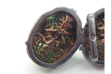 珍品　希少　セミアンティーク　三越　黄金虫(こがねむし)　5連　非常に珍しい縁起物の黄金虫が精巧にデザインされた帯留め(金属製、帯締め、着物道具、和装小物、アクセサリー、ケース付き)(R-062514)