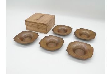 明治〜大正期　在銘　黄銅　角切　食卓に和の趣を演出する茶托5客セット(茶道具、コースター、共箱付き)(R-062528)
