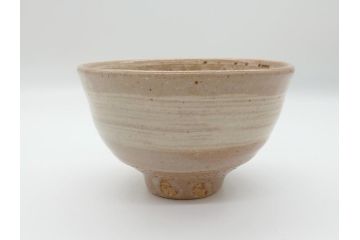 年代物　朝鮮三島　羊三十六　4寸皿　約12cm　素朴な土の風合いが感じられる茶碗(割高台、三島茶碗、柿茶碗、柿の蔕茶碗、四寸、和食器、和皿、共箱付き)(R-062531)