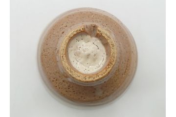 年代物　朝鮮三島　羊三十六　4寸皿　約12cm　素朴な土の風合いが感じられる茶碗(割高台、三島茶碗、柿茶碗、柿の蔕茶碗、四寸、和食器、和皿、共箱付き)(R-062531)
