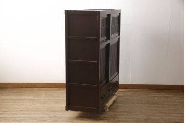 中古　美品　栗材　上質な和の空間を演出する水屋箪笥(食器棚、茶箪笥、戸棚、収納棚、キャビネット)(R-062532)