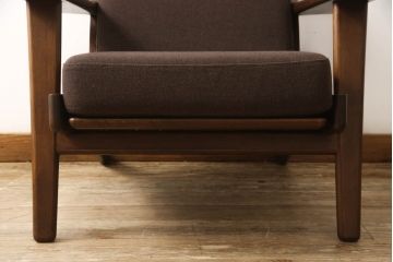 デンマークビンテージ　GETAMA(ゲタマ)　Hans J Wegner(ハンス・J・ウェグナー)　GE290　オーク材　くつろぎの空間を演出するアームチェア(椅子、イス、1P、一人掛けソファ、1人掛けソファ、ヴィンテージ、北欧)(R-062535)