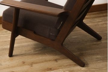デンマークビンテージ　GETAMA(ゲタマ)　Hans J Wegner(ハンス・J・ウェグナー)　GE290　オーク材　くつろぎの空間を演出するアームチェア(椅子、イス、1P、一人掛けソファ、1人掛けソファ、ヴィンテージ、北欧)(R-062535)