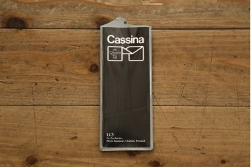 中古　Cassina(カッシーナ)　ル・コルビュジエ(Le Corbusier)　LC3　GRAND MODELE(グラン モデル)　シンプルモダンなデザインがかっこいい1人掛けソファ(1Pソファ、一人掛け)(定価約103万円)(R-062544)