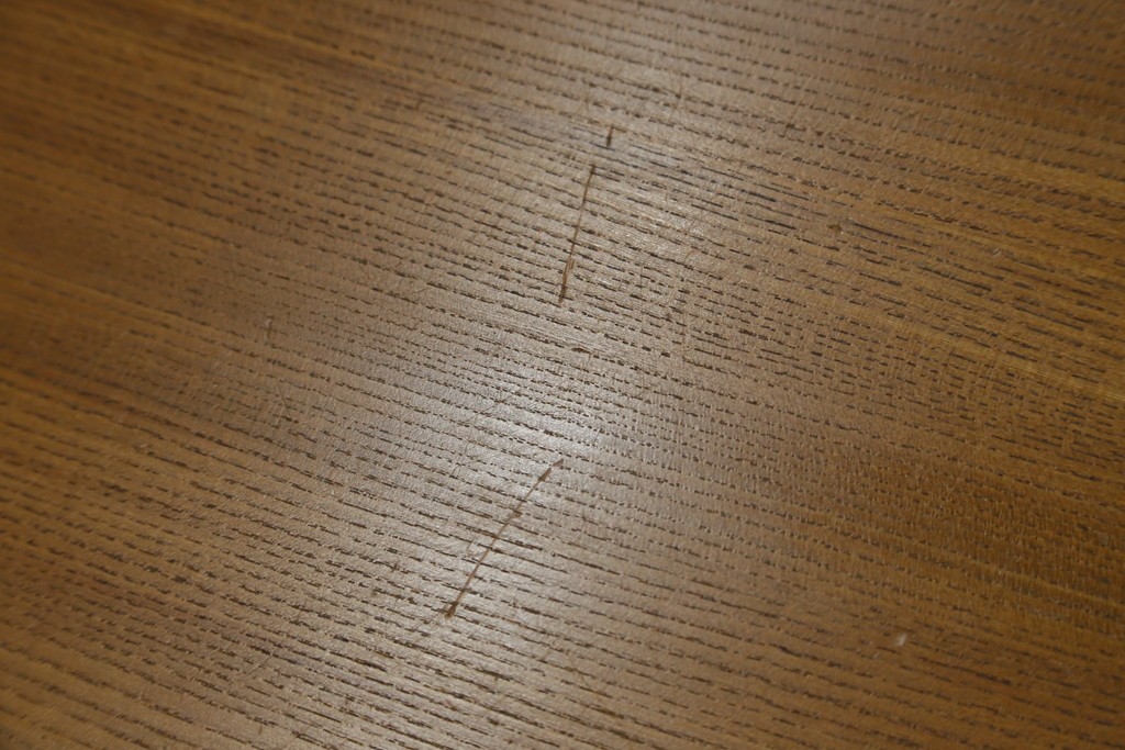 イギリスビンテージ　ERCOL(アーコール)　シンプルなデザインでお部屋に馴染みやすい3段チェスト　(R-062546)