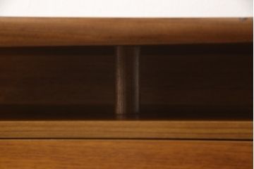 北欧ビンテージ家具　チーク材　ユニークなデザインがお洒落!!ミッドセンチュリースタイルにもおすすめな両袖デスク(ニーホールデスク、ワークデスク、在宅用、在宅ワーク用、机、引き出し、ヴィンテージ)(R-062549)