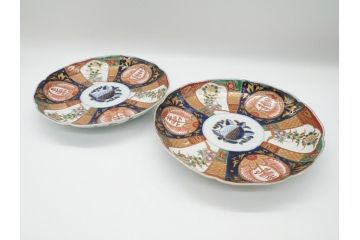 明治期　伊万里焼　錦手　金襴手　染錦　二重角富(角冨)　金彩　色絵　桃図　草花文　8.3寸皿　約25cm　煌びやかで豪華な絵付けの大皿2枚セット(深皿、和皿、和食器、八寸三分)(R-062553)