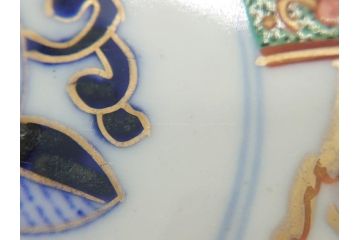 明治期　伊万里焼　錦手　金襴手　染錦　二重角富(角冨)　金彩　色絵　桃図　草花文　8.3寸皿　約25cm　煌びやかで豪華な絵付けの大皿2枚セット(深皿、和皿、和食器、八寸三分)(R-062553)