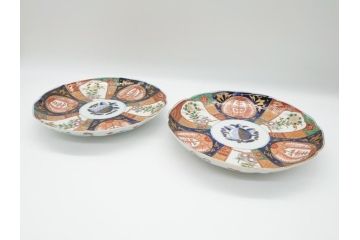 明治期　伊万里焼　錦手　金襴手　染錦　二重角富(角冨)　金彩　色絵　桃図　草花文　8.3寸皿　約25cm　煌びやかで豪華な絵付けの大皿2枚セット(深皿、和皿、和食器、八寸三分)(R-062554)