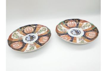 明治期　伊万里焼　錦手　金襴手　染錦　二重角富(角冨)　金彩　色絵　桃図　草花文　8.3寸皿　約25cm　煌びやかで豪華な絵付けの大皿2枚セット(深皿、和皿、和食器、八寸三分)(R-062554)