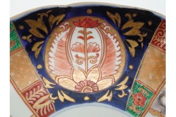 明治期　伊万里焼　錦手　金襴手　染錦　二重角富(角冨)　金彩　色絵　桃図　草花文　8.3寸皿　約25cm　煌びやかで豪華な絵付けの大皿2枚セット(深皿、和皿、和食器、八寸三分)(R-062554)