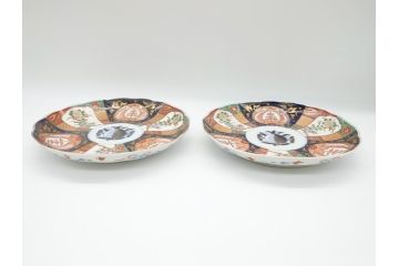 明治期　伊万里焼　錦手　金襴手　染錦　二重角富(角冨)　金彩　色絵　桃図　草花文　8.3寸皿　約25cm　煌びやかで豪華な絵付けの大皿2枚セット(深皿、和皿、和食器、八寸三分)(R-062555)