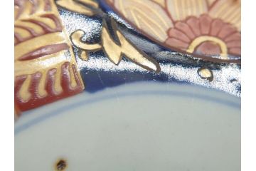 明治期　伊万里焼　錦手　金襴手　染錦　二重角富(角冨)　金彩　色絵　桃図　草花文　8.3寸皿　約25cm　煌びやかで豪華な絵付けの大皿2枚セット(深皿、和皿、和食器、八寸三分)(R-062556)