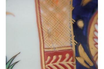 明治期　伊万里焼　錦手　金襴手　染錦　二重角富(角冨)　金彩　色絵　桃図　草花文　8.3寸皿　約25cm　煌びやかで豪華な絵付けの大皿2枚セット(深皿、和皿、和食器、八寸三分)(R-062557)