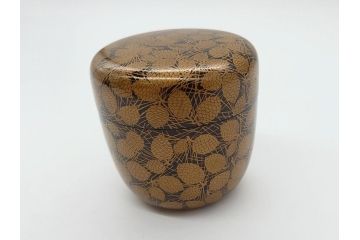 時代物　明治期　松葉　蒔絵　木製　棗(共箱付き、金地、松の実、茶器、茶道具、漆器、漆工芸)(R-062568)