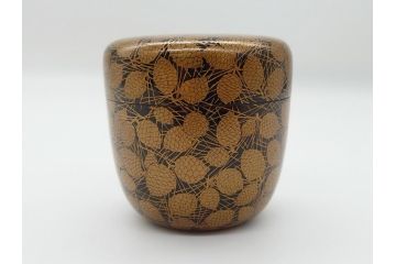 時代物　明治期　松葉　蒔絵　木製　棗(共箱付き、金地、松の実、茶器、茶道具、漆器、漆工芸)(R-062568)