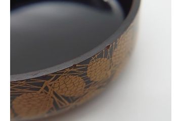 時代物　明治期　松葉　蒔絵　木製　棗(共箱付き、金地、松の実、茶器、茶道具、漆器、漆工芸)(R-062568)