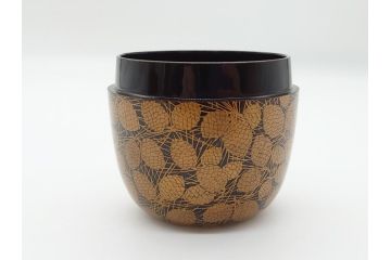 時代物　明治期　松葉　蒔絵　木製　棗(共箱付き、金地、松の実、茶器、茶道具、漆器、漆工芸)(R-062568)