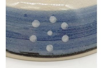 真葛　香斎　浅黄帯　梅鉢　絵高麗　平茶碗　十二代　久田宗也(中誠宗也)尋牛斎　御書付　4.6寸　約14cm(共箱付き、和食器、茶碗、四寸六分)(R-062586)