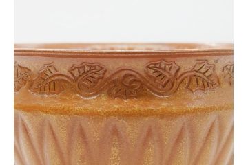 金物師　十一代　中川浄益　菊唐草彫り　モウル　建水　4.6寸(共箱付き、モール、茶道具、こぼし、水翻、和食器、四寸六分)(R-062588)