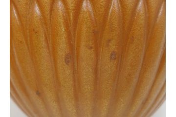 金物師　十一代　中川浄益　菊唐草彫り　モウル　建水　4.6寸(共箱付き、モール、茶道具、こぼし、水翻、和食器、四寸六分)(R-062588)