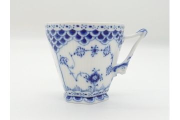 デンマーク　ROYAL　COPENHAGEN(ロイヤルコペンハーゲン)　ブルーフルーテッド　フルレース　コーヒーカップ&ソーサー3客セット(定価165000円)(洋食器)(R-062596)