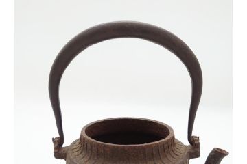 大正〜昭和初期　鉄瓶(藤紋?、草紋?、急須、茶道具)(R-062597)