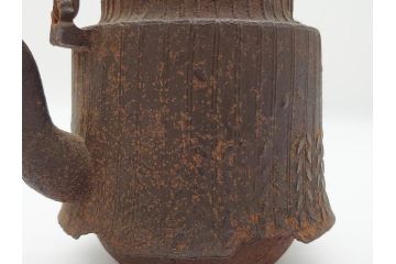 大正〜昭和初期　鉄瓶(藤紋?、草紋?、急須、茶道具)(R-062597)