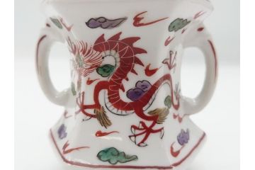 中国　古玩　大明萬暦年製　赤絵　龍図　香炉(香爐、三つ足)(R-062599)