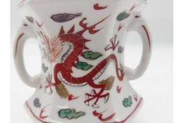 中国　古玩　大明萬暦年製　赤絵　龍図　香炉(香爐、三つ足)(R-062599)