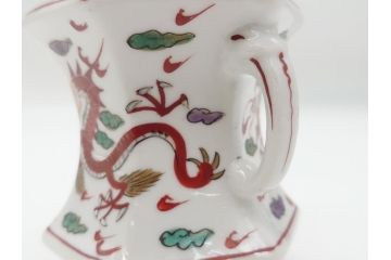 中国　古玩　大明萬暦年製　赤絵　龍図　香炉(香爐、三つ足)(R-062599)