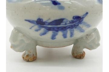 江戸期　染付　山水図　双耳　三足　香炉(猫脚、獣足、三つ足)(R-062600)
