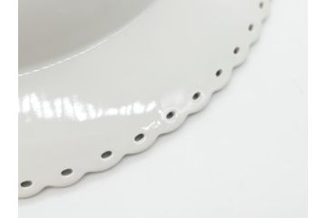 デンマーク　ROYAL　COPENHAGEN(ロイヤルコペンハーゲン)　ブルーフルーテッド　フルレース　約23cm　ディーププレート(スープディッシュ、皿、洋食器)(定価約38500円)(R-062611)