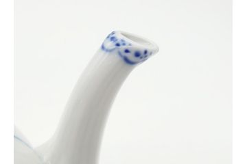 デンマーク　ROYAL　COPENHAGEN(ロイヤルコペンハーゲン)　ブルーフルーテッド　ハーフレース　ティーポット(洋食器)(定価約55000円)(R-062612)