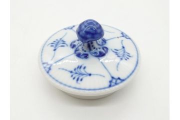 デンマーク　ROYAL　COPENHAGEN(ロイヤルコペンハーゲン)　ブルーフルーテッド　ハーフレース　ティーポット(洋食器)(定価約55000円)(R-062612)