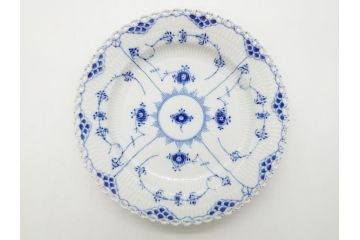 デンマーク　ROYAL　COPENHAGEN(ロイヤルコペンハーゲン)　ブルーフルーテッド　フルレース　約25cm　皿4枚セット(プレート、洋食器)(定価約172000円)(R-062613)