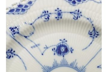デンマーク　ROYAL　COPENHAGEN(ロイヤルコペンハーゲン)　ブルーフルーテッド　フルレース　約25cm　皿4枚セット(プレート、洋食器)(定価約172000円)(R-062613)