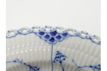 デンマーク　ROYAL　COPENHAGEN(ロイヤルコペンハーゲン)　ブルーフルーテッド　フルレース　約25cm　皿4枚セット(プレート、洋食器)(定価約172000円)(R-062613)
