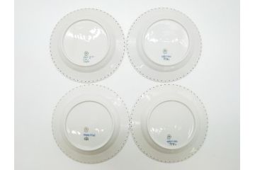 デンマーク　ROYAL　COPENHAGEN(ロイヤルコペンハーゲン)　ブルーフルーテッド　フルレース　約25cm　皿4枚セット(プレート、洋食器)(定価約172000円)(R-062613)