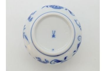 ドイツ　マイセン　Meissen　ブルーオニオン シュガーポット&ボンボン入れセット(菓子器、小物入れ、蓋物、洋食器)(定価:シュガーポット約33,000円、ボンボン入れ約37,400円)(R-062616)
