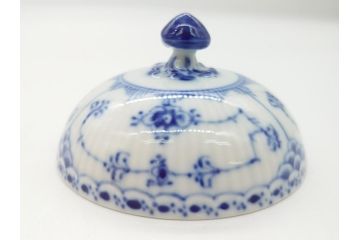デンマーク　ROYAL COPENHAGEN　ロイヤルコペンハーゲン　ブルーフルーテッド　ハーフレース　シュガーボウル(シュガーポット、洋食器)(定価38,500円)(R-062617)
