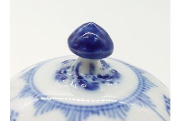 デンマーク　ROYAL COPENHAGEN　ロイヤルコペンハーゲン　ブルーフルーテッド　ハーフレース　シュガーボウル(シュガーポット、洋食器)(定価38,500円)(R-062617)