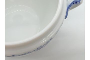 デンマーク　ROYAL COPENHAGEN　ロイヤルコペンハーゲン　ブルーフルーテッド　ハーフレース　シュガーボウル(シュガーポット、洋食器)(定価38,500円)(R-062617)