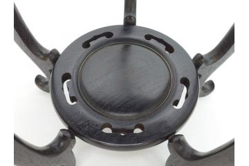 明治期　唐木　透かし彫りの装飾がアクセントになる丸花台(中国?、アジアン、サイドテーブル、飾り台、電話台)(R-062620)