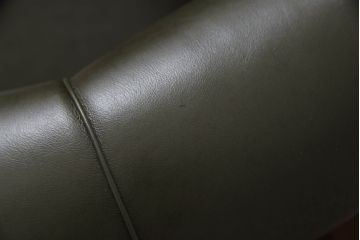 中古　美品　イタリア家具　ス・ミズーラ(SU MISURA)　ラグジュアリーな空間を演出するラウンジチェア(アームチェア、椅子、イス、一人掛け、1P)(R-062626)