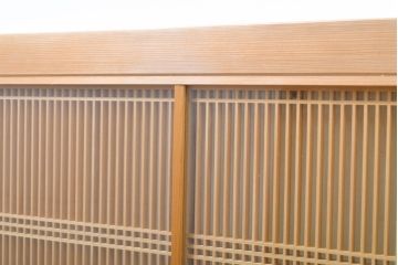 ビンテージ建具　両面ガラス　繊細な格子が目を惹く筬(おさ)欄間2枚セット(明り取り、明かり取り、オサランマ、ヴィンテージ、建具)(R-062630)