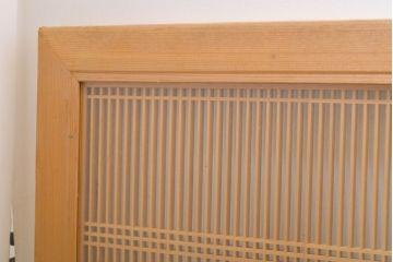 ビンテージ建具　両面ガラス　繊細な格子が目を惹く筬(おさ)欄間2枚セット(明り取り、明かり取り、オサランマ、ヴィンテージ、建具)(R-062630)