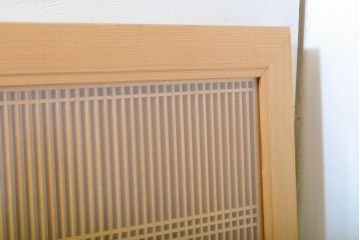 ビンテージ建具　両面ガラス　繊細な格子が目を惹く筬(おさ)欄間2枚セット(明り取り、明かり取り、オサランマ、ヴィンテージ、建具)(R-062630)