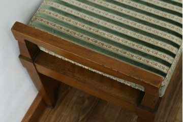 中古　DREXEL HERITAGE(ドレクセルヘリテイジ)　直線的なフォルムが美しいオットマン　(R-062637)